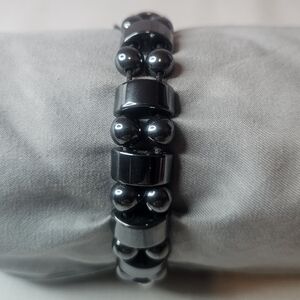 Vintage Hematite Round And Half Round Beads Stretch Bracelet EUC 90s-Y2k